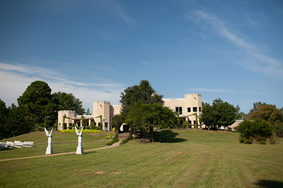 Castle On The Lake wedding venue Lufkin TX